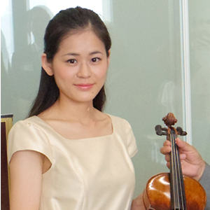 荒井 優利奈さん